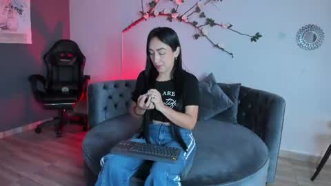 mia_davis__ online show from July 15, 11:26 am