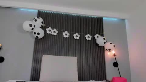 Mia Dollce online show from July 7, 10:52 am