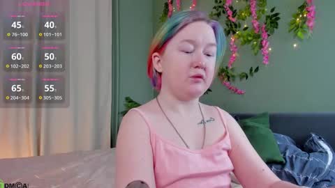 Mia online show from December 21, 3:02 am