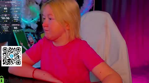 Mia online show from March 16, 2:50 am