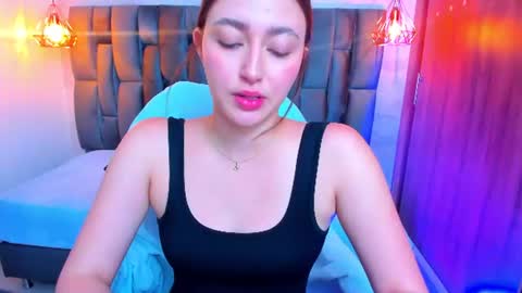 mia_ferrer18 online show from June 25, 2:54 pm