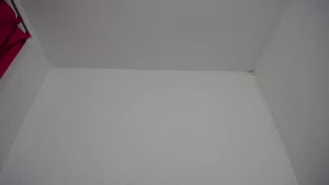 Snapshot of mia_foox29 chatting on December 17, 11:27 am M I A online show from December 17, 11:27 am