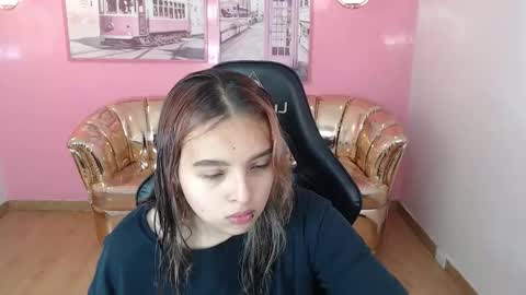 Mia online show from October 12, 12:37 pm