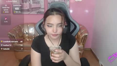 Mia online show from January 14, 1:11 am