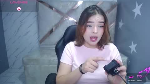 Mia online show from March 21, 1:26 pm