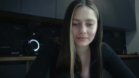 Snapshot of mia_fride1 chatting on February 15, 8:38 pm mia_fride1 online show from February 15, 8:38 pm