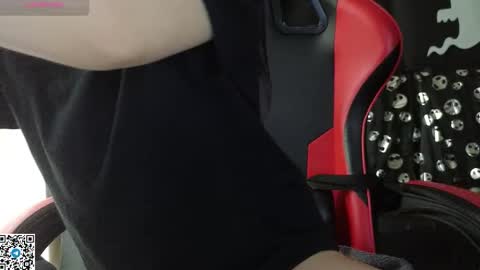 Snapshot of mia_g0ld chatting on October 20, 2:28 pm Golden ones online show from October 20, 2:28 pm