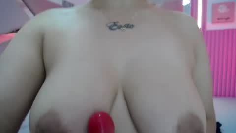mia_garcia28 online show from June 10, 1:54 pm