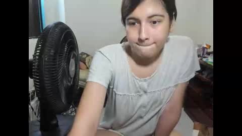 Snapshot of mia_goth766259 chatting on November 25, 7:14 pm izzy online show from November 25, 7:14 pm