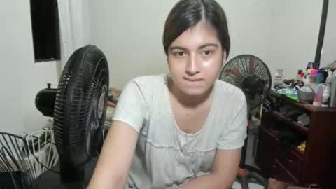 Snapshot of mia_goth766259 chatting on November 27, 12:13 am izzy online show from November 27, 12:13 am