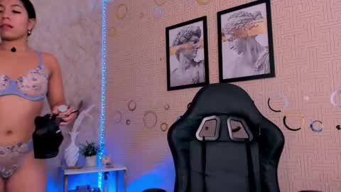 Snapshot of mia_gothzx chatting on March 6, 6:37 pm Mia online show from March 6, 6:37 pm