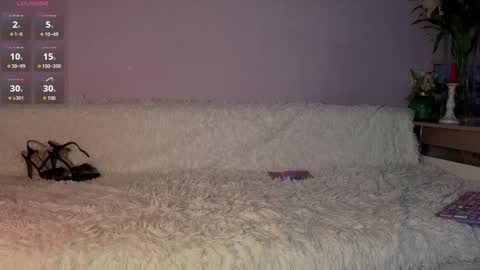 Snapshot of mia_greenwald chatting on November 9, 5:00 pm Mia online show from November 9, 5:00 pm