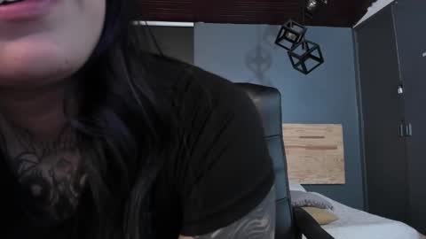 Val  online show from December 17, 2:01 am