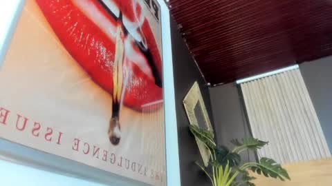 Val  online show from September 18, 11:45 am