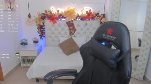    online show from December 3, 3:55 pm