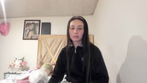 mia kaneee online show from October 5, 1:26 am