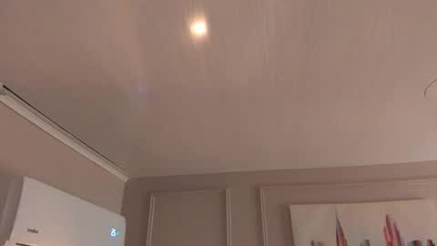 Mia online show from March 22, 2:15 am