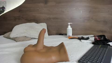 mia_lacy online show from March 12, 10:39 pm