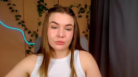 mia_lemm online show from May 4, 6:31 am