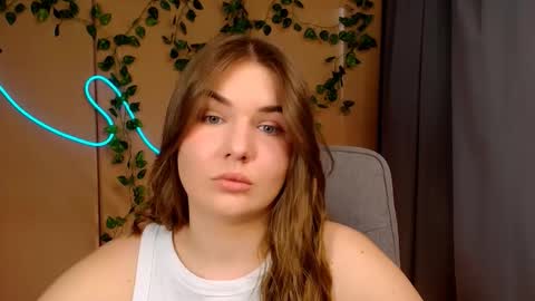 mia_lemm online show from May 12, 6:21 am