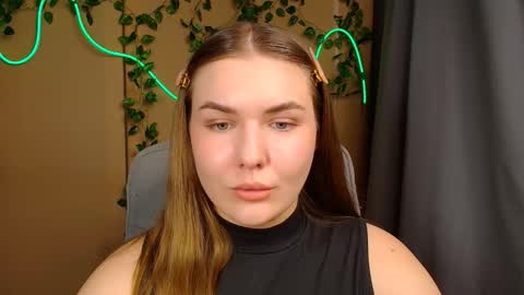 mia_lemm online show from May 13, 6:44 am