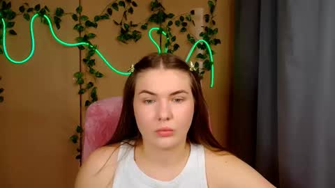mia_lemm online show from May 18, 6:19 am