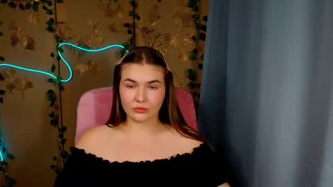 mia_lemm online show from May 26, 5:47 am