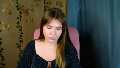 mia_lemm online show from July 14, 7:13 am