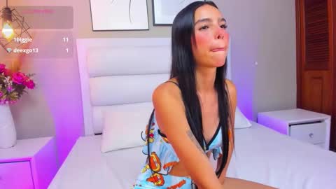 Snapshot of mia_levy chatting on March 19, 7:18 pm mia levy online show from March 19, 7:18 pm