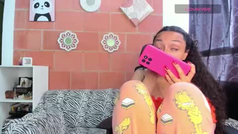 Snapshot of mia_lovea chatting on March 21, 3:48 pm mia_lovea online show from March 21, 3:48 pm