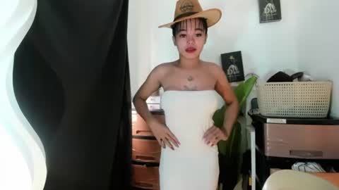 M I A online show from July 22, 12:02 am