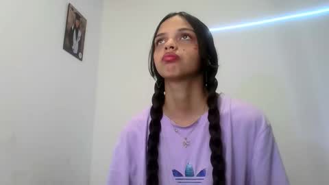 mia lucy 21 online show from October 13, 7:47 pm