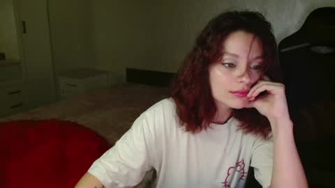 Snapshot of mia_luiza chatting on July 1, 10:31 pm mia_luiza online show from July 1, 10:31 pm