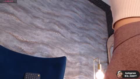 mia_luxor online show from July 9, 12:09 pm