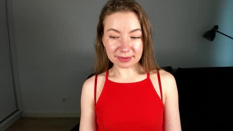 Mia online show from February 22, 2:26 pm