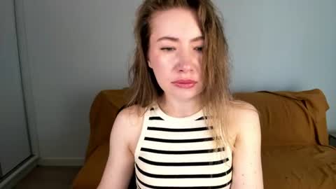 Mia online show from June 13, 6:44 am