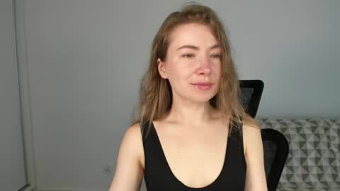 Mia online show from July 24, 6:22 am