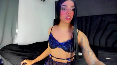 Snapshot of mia_malkova0 chatting on January 7, 1:19 am Mia3 online show from January 7, 1:19 am