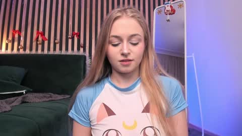 Mia here Appreciate your support online show from December 4, 6:28 pm