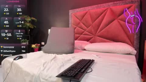 Snapshot of mia_milff chatting on February 9, 11:46 pm MIA online show from February 9, 11:46 pm