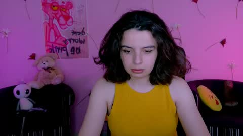 Snapshot of mia_mooon_ chatting on June 2, 8:16 am mia_mooon_ online show from June 2, 8:16 am
