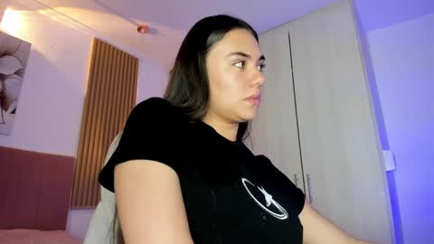 Mia Nevaeh - follow me online show from April 1, 2:34 am