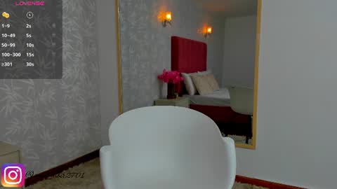 Snapshot of mia_noir2701 chatting on June 11, 12:03 pm Mia online show from June 11, 12:03 pm