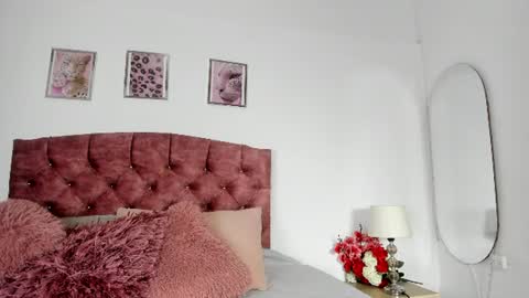 mia_nova5 online show from June 9, 12:17 pm