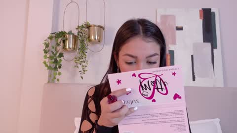Snapshot of mia_oconner chatting on January 7, 1:03 pm mia_oconner online show from January 7, 1:03 pm