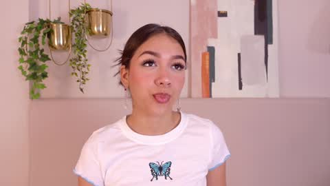 Snapshot of mia_oconner chatting on January 14, 11:31 am mia_oconner online show from January 14, 11:31 am