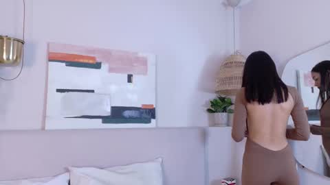 Snapshot of mia_oconner chatting on February 14, 12:14 pm mia_oconner online show from February 14, 12:14 pm