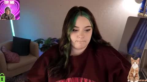 Snapshot of mia_r0ss chatting on March 19, 1:31 am Mia online show from March 19, 1:31 am