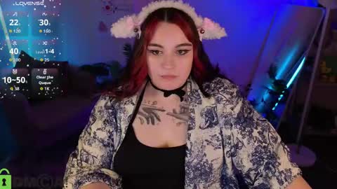 Snapshot of mia_r0ss chatting on April 29, 1:53 am Mia online show from April 29, 1:53 am