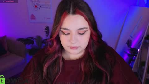 Snapshot of mia_r0ss chatting on April 30, 1:12 am Mia online show from April 30, 1:12 am
